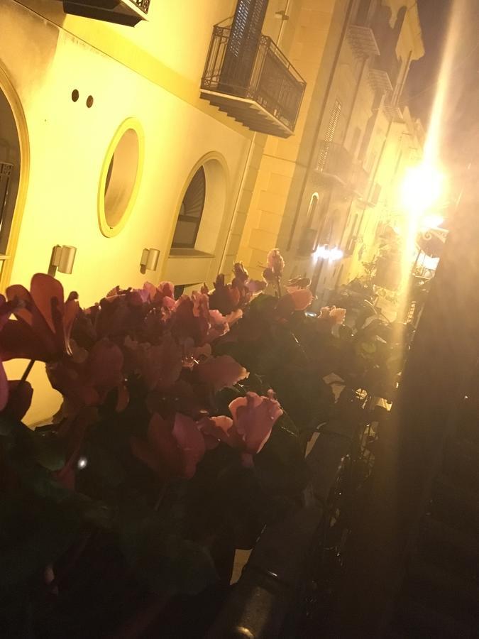 Ai Carrettieri Della Cattedrale Apartment Палермо Екстериор снимка